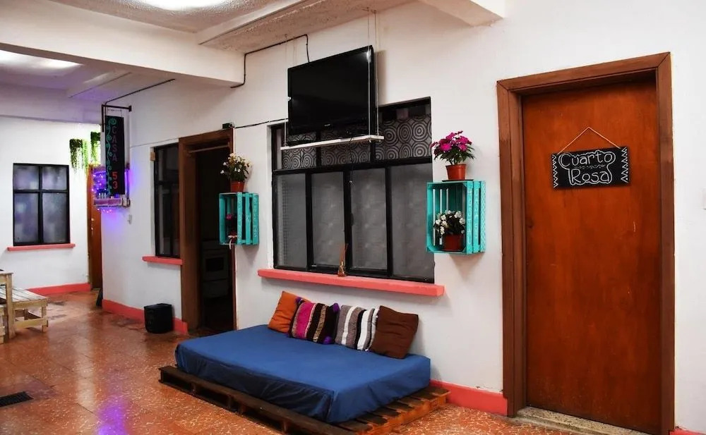 Hostel 53