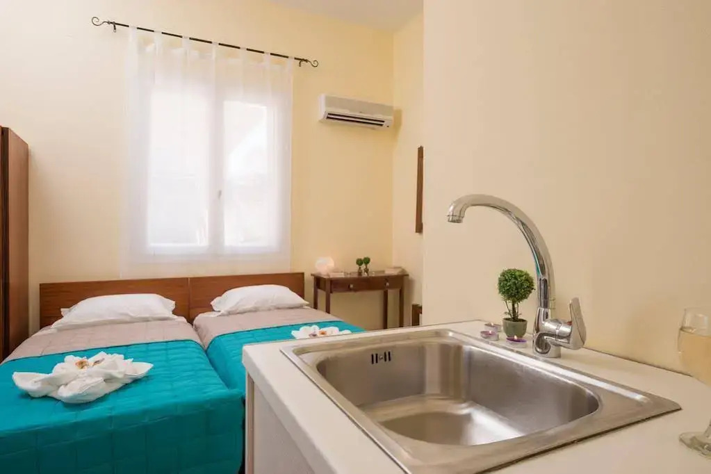 Penelopi Rooms