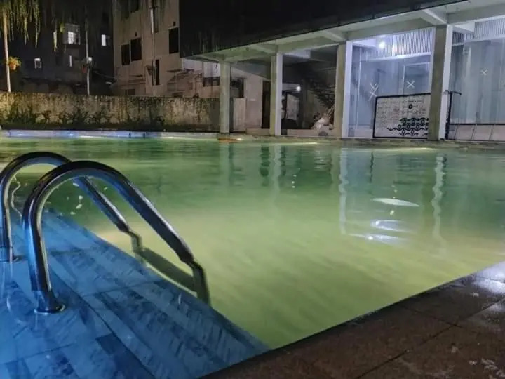 Waterpolo- Travellers Rest House