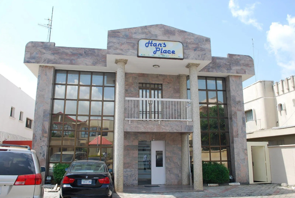 Hans Place Hotel