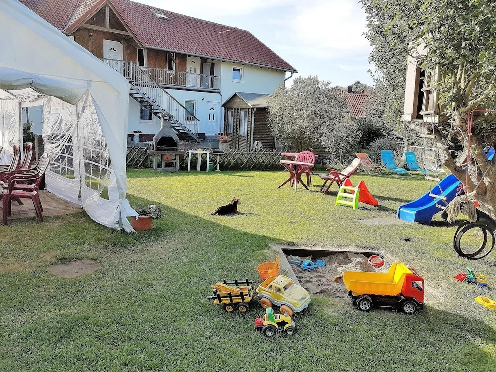 Welcoming Apartment With Garden in Kühlungsborn