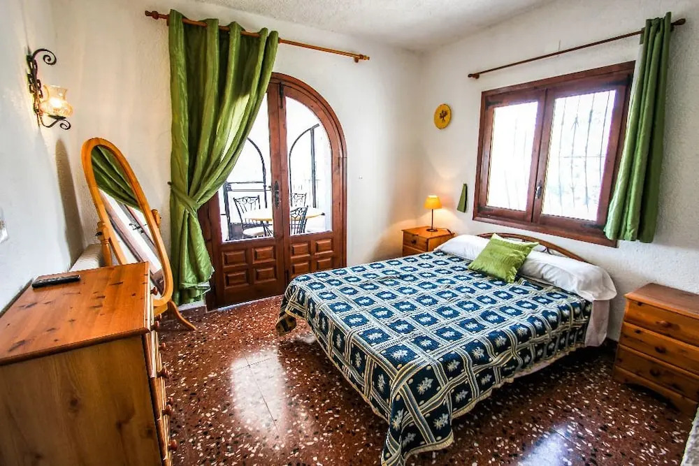 Sweet - modern, well-equipped villa with private pool in Benissa
