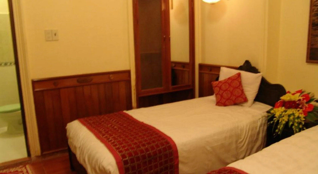 Hue Home Hotel