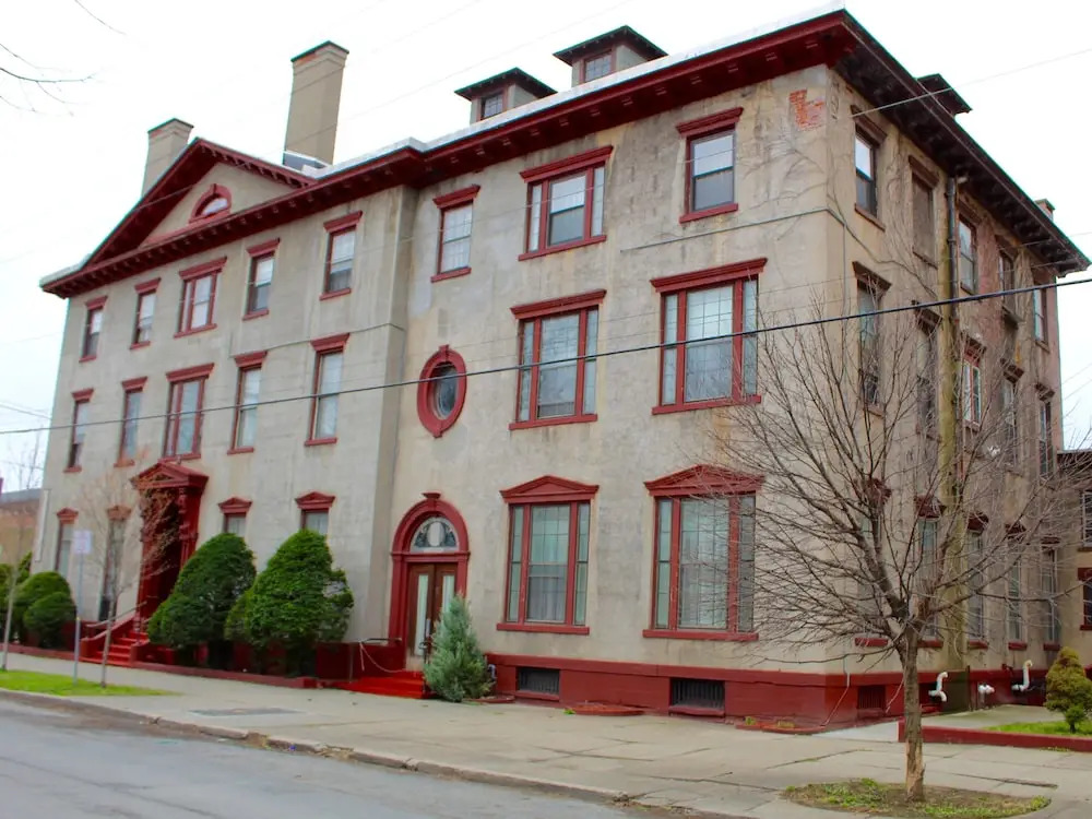 The Stockade Inn