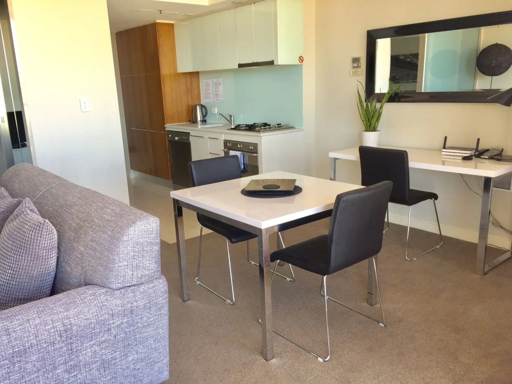 Adelaide Dress Circle Apartments - North Terrace