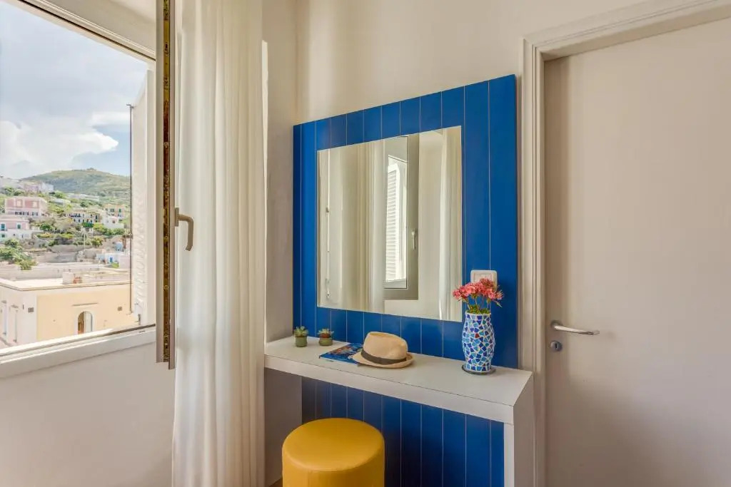 Hotel Torre Dei Borboni