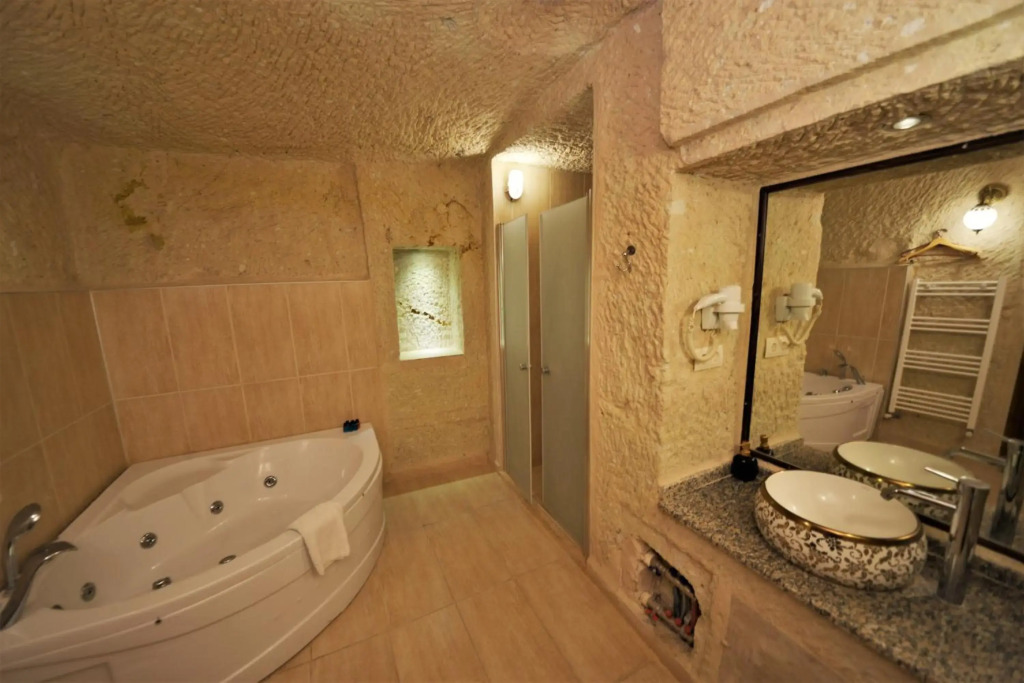 Dedeli Konak Cave Hotel