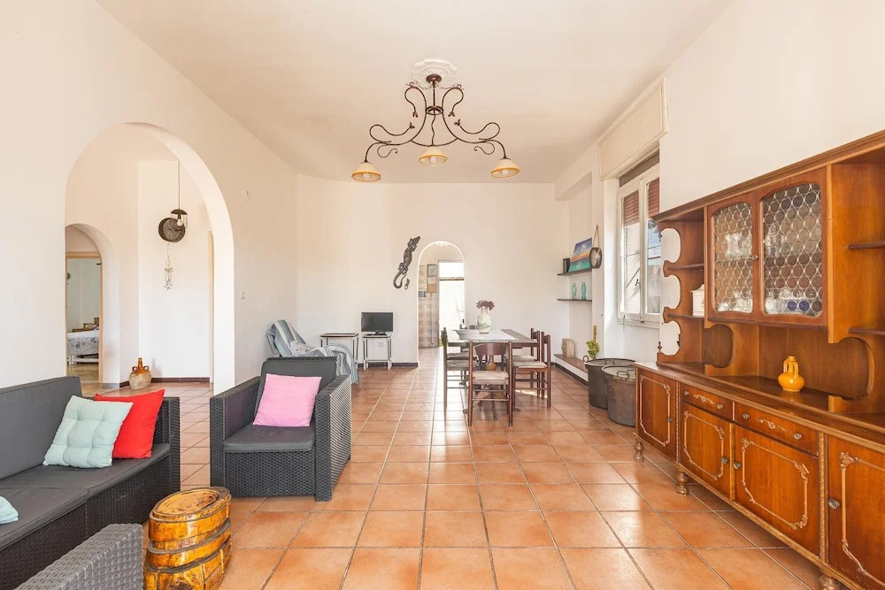 2961 Villa Poesia by Barbarhouse
