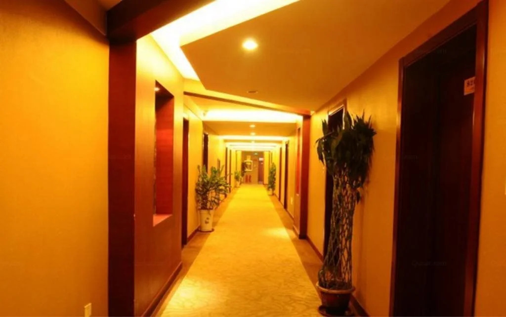 Jinan Xuefu Zhongtian Business Hotel
