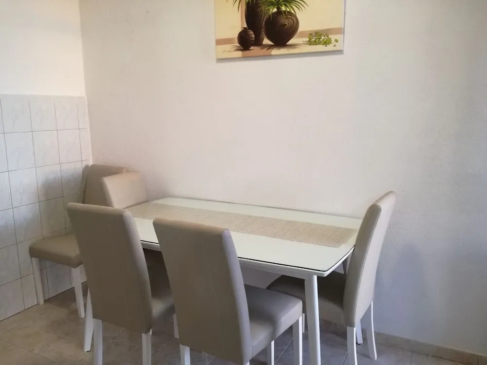 House Karlo Apartments