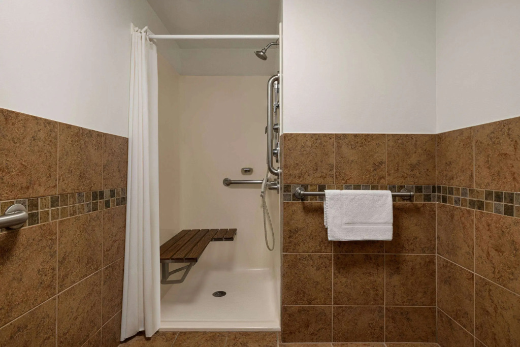 AmericInn by Wyndham Inver Grove Heights Minneapolis