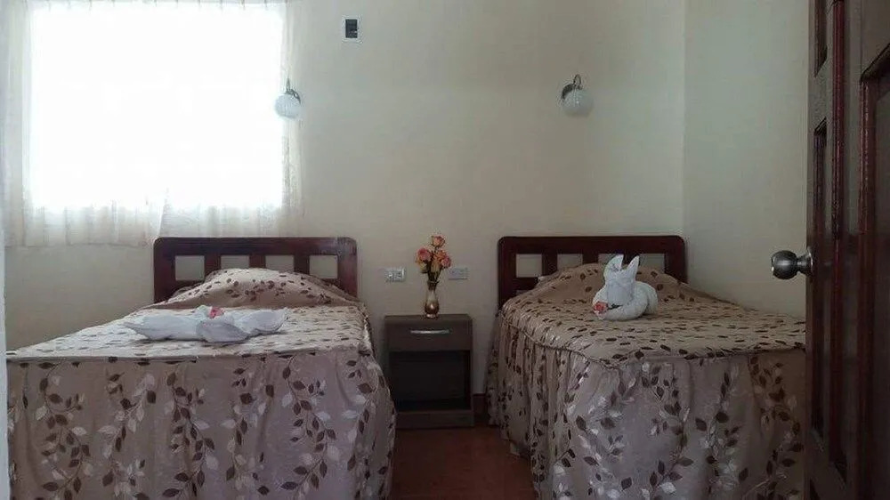 Hostal Carmeli A&C