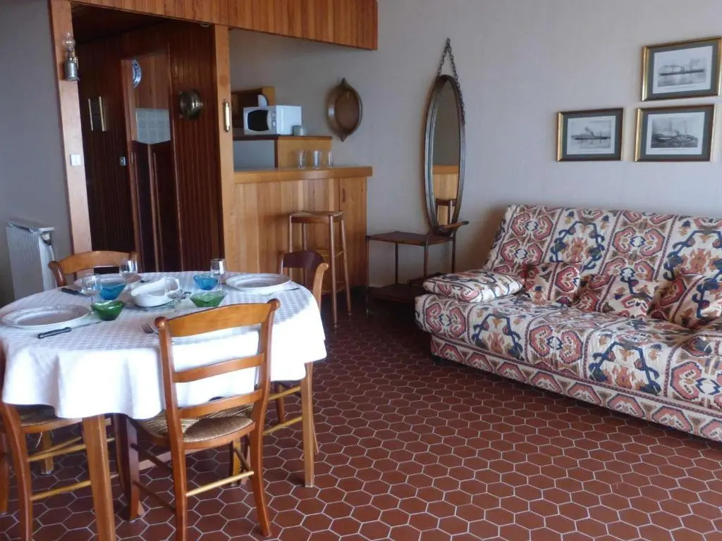 Appartement Saint-Gilles-Croix-de-Vie, 1 pièce, 4 personnes - FR-1-224-775