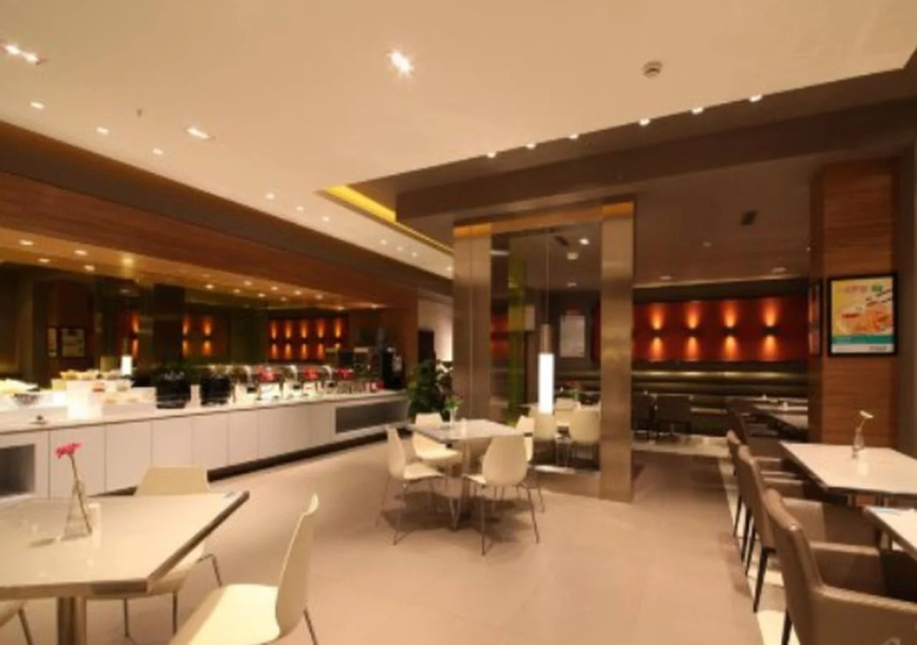 Jinjiang Inn Wuhan Han River Ocean Grand Branch