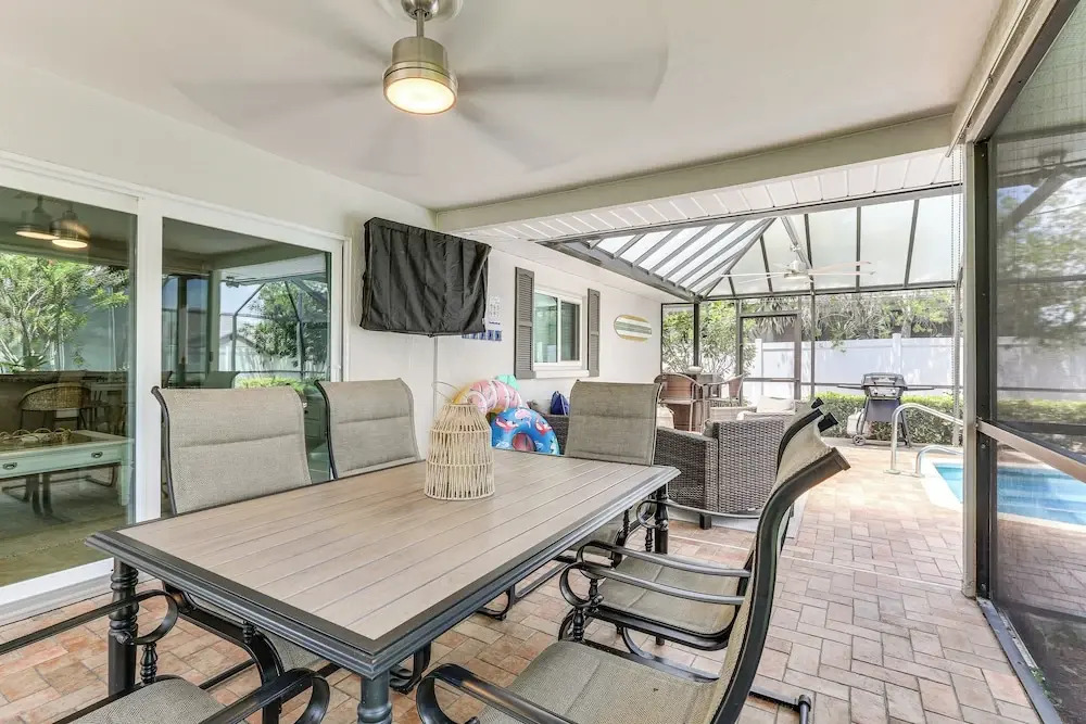1 Mi to Vanderbilt Beach! Family Home on 500 Block