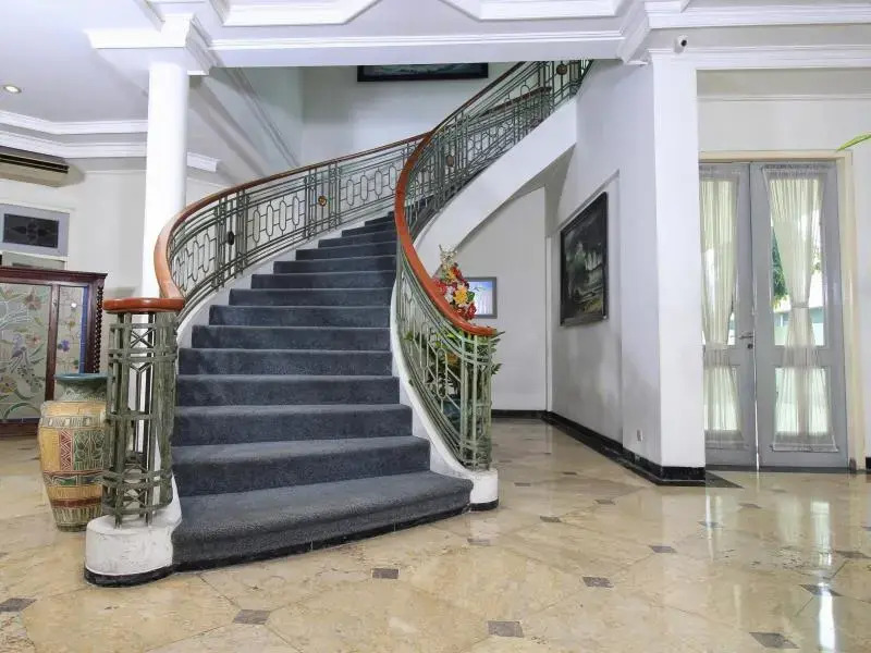 Bandar Narita Hotel