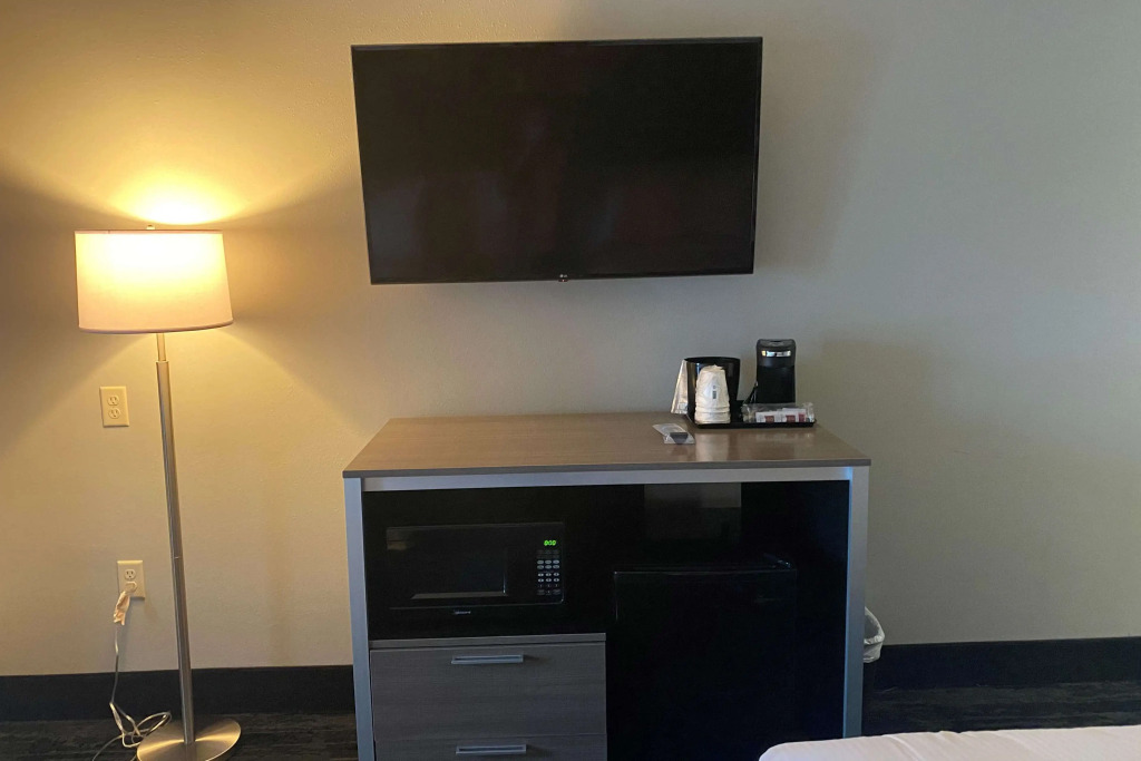 Baymont Inn & Suites by Wyndham Madison