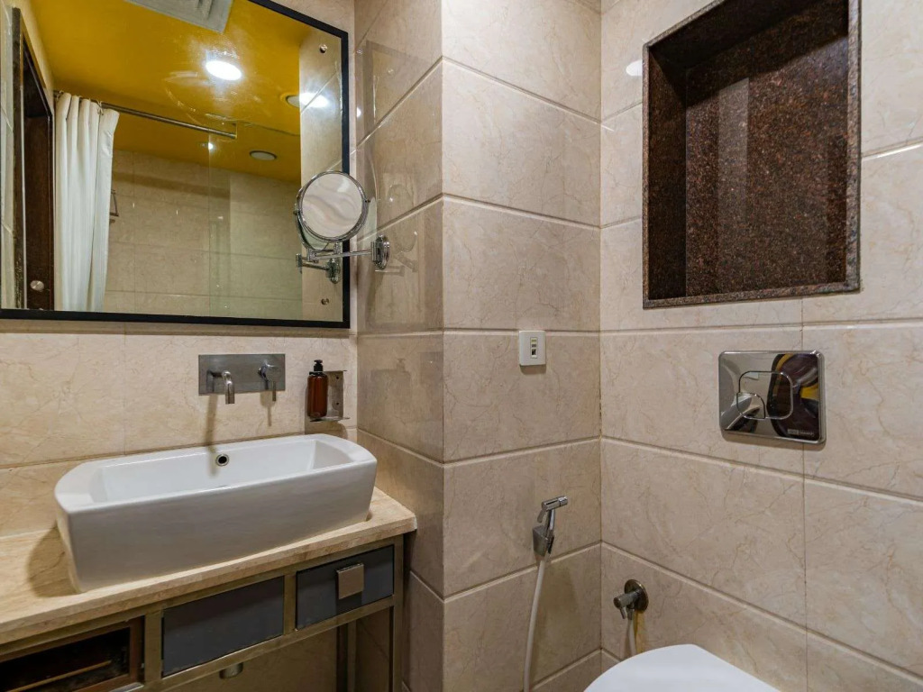The Hosteller Bangalore, Brigade Road