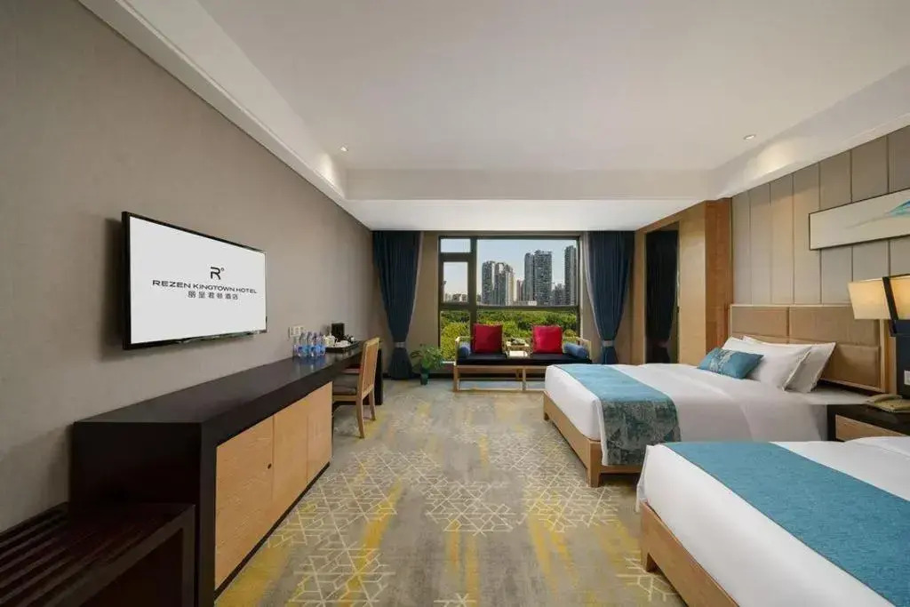 Rezen Kingtown Hotel (Chongqing Ranjiaba)