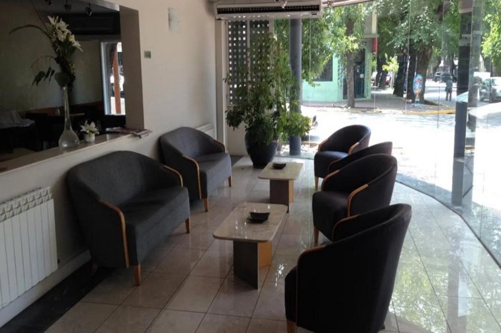 Urbana Suites