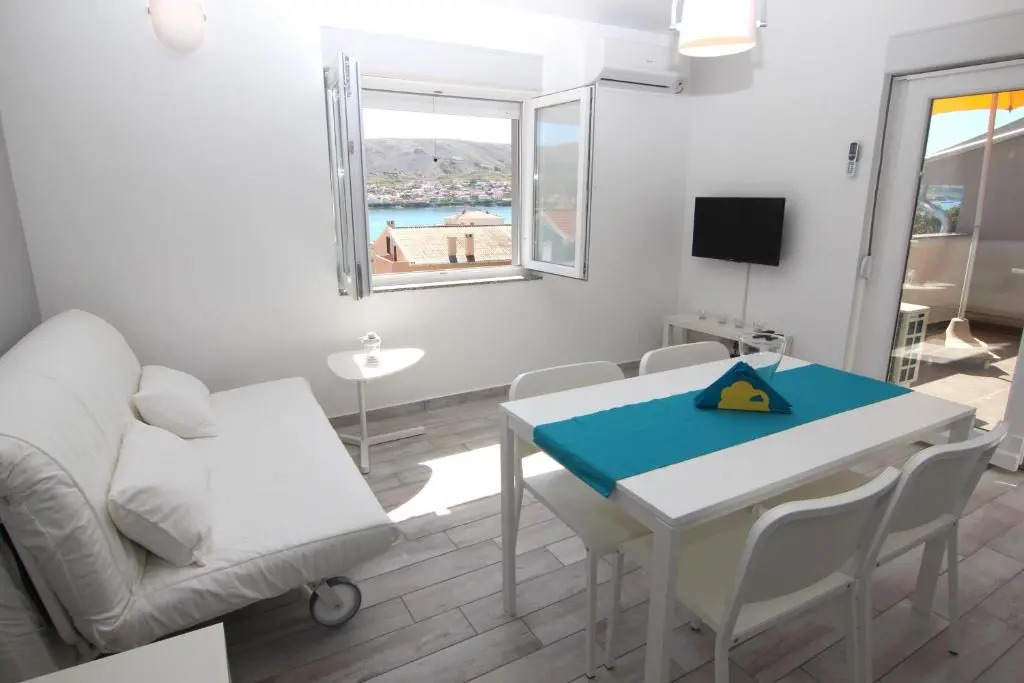Apartment Villa Franci Pag with heating and open all year