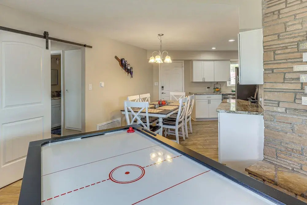 3 Mi to Lake Havasu: Family Home w/ Game Room