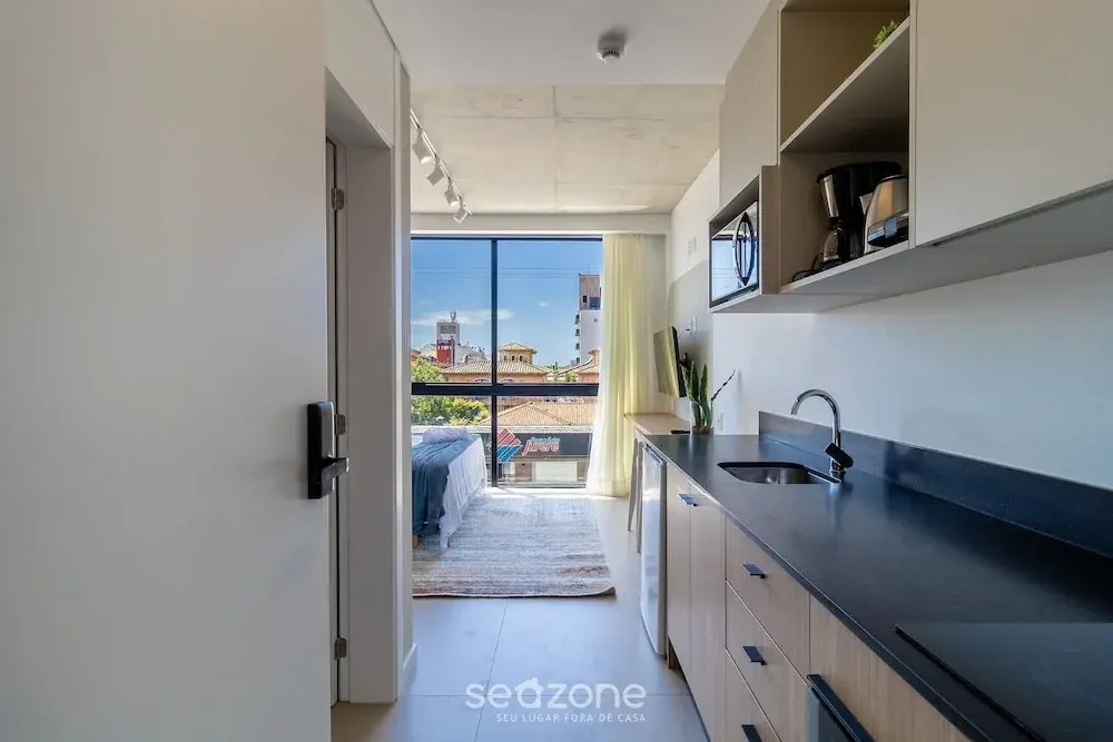 Studios in Building With Swimming Pool in Jurere - SOT