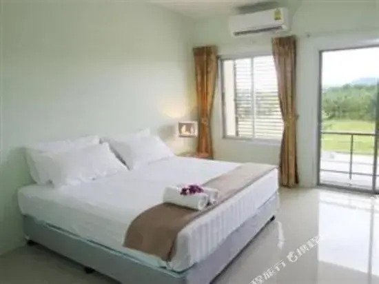 Palm Hill Resort