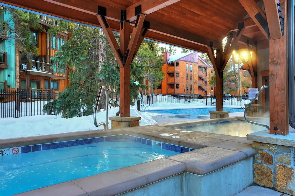 Lances West 7 2 Bedroom Condo by RedAwning