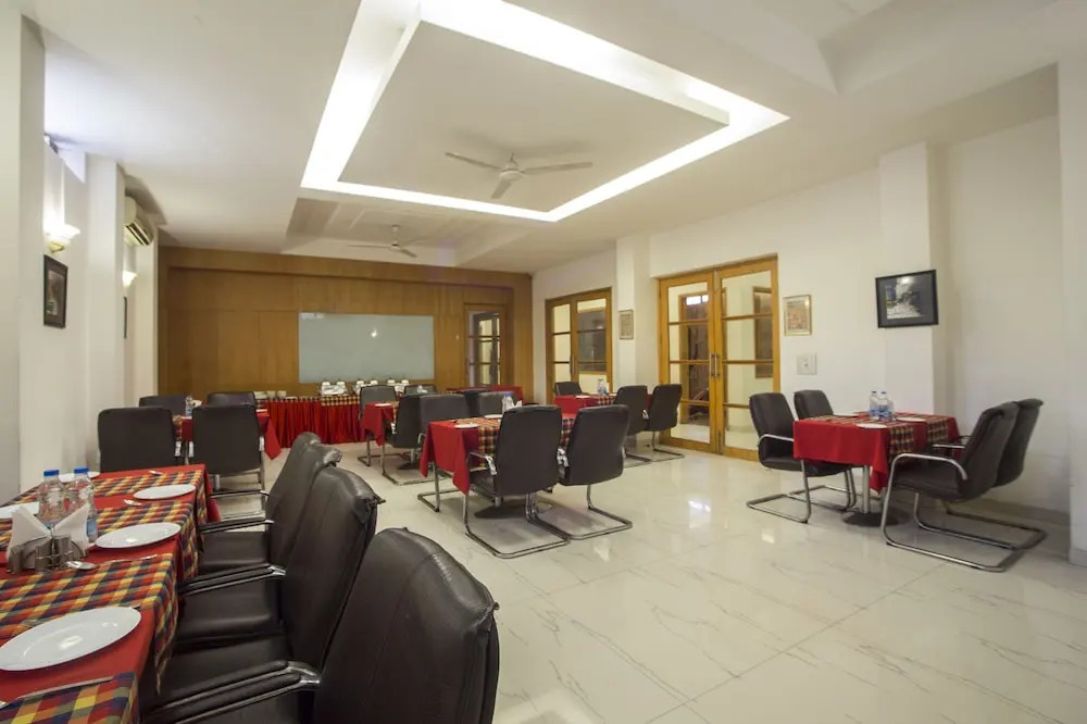 Siddharth Plaza