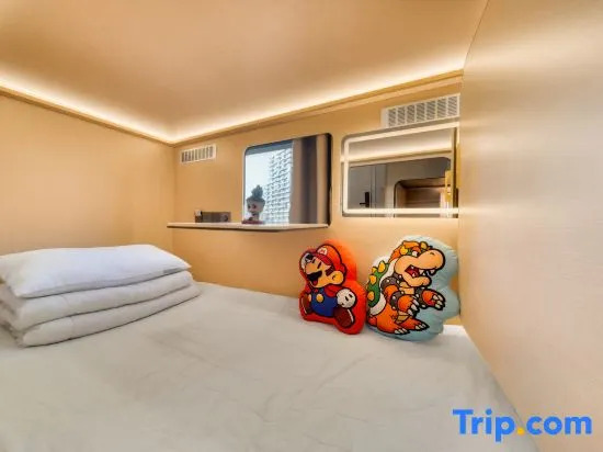 Z-Designer BERPUNKDESIGNCINE Exclusive Capsule Hotel