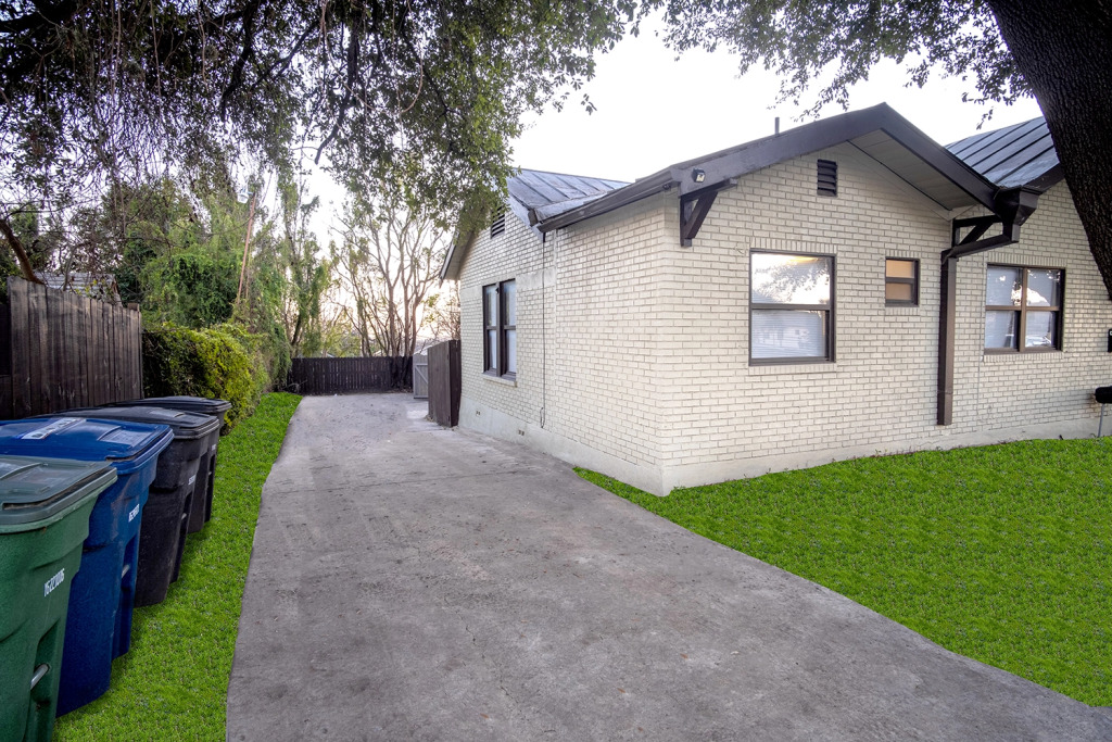 Cozy Downtown Guest House 2br/1ba Sleeps 8