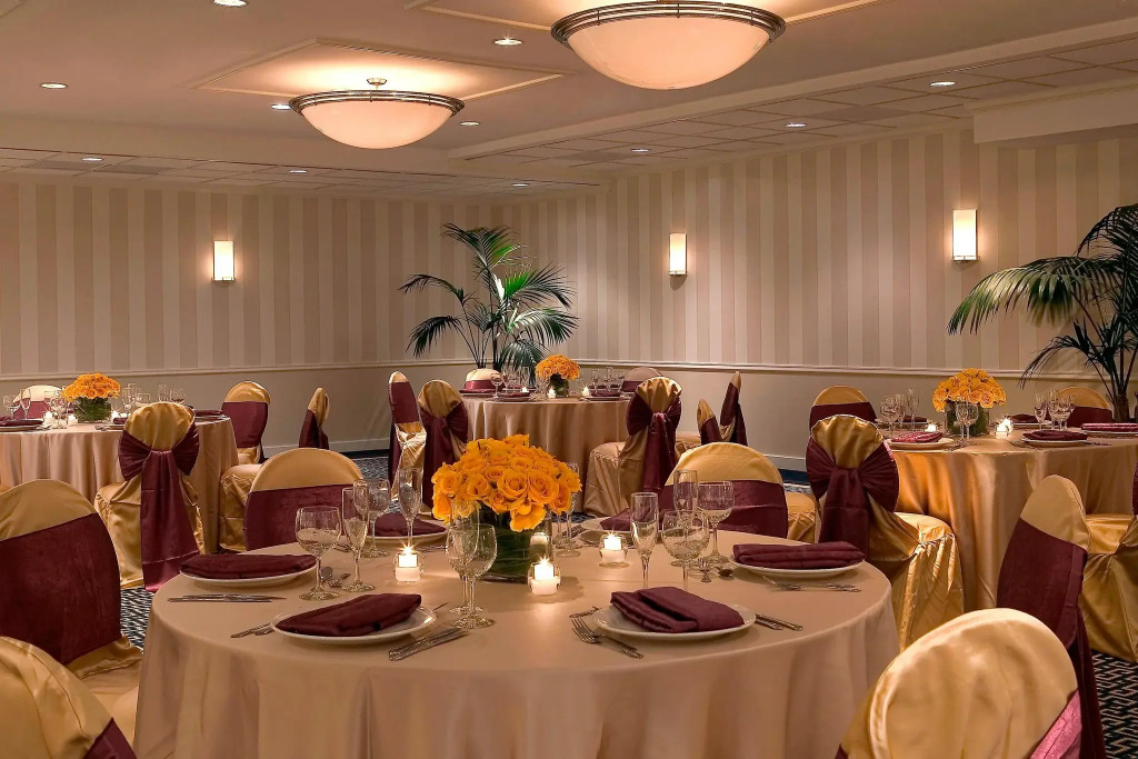 Four Points by Sheraton Wakefield Boston Hotel & Conference Center