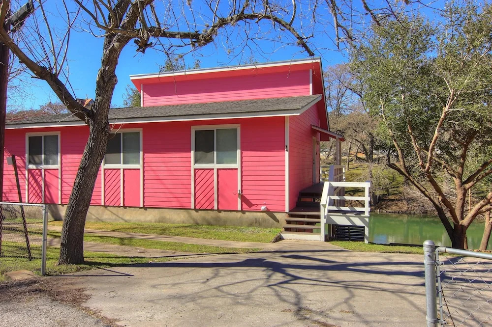 Three Pink Housez 1