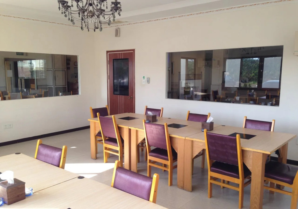 Grand Hoyah Hotel
