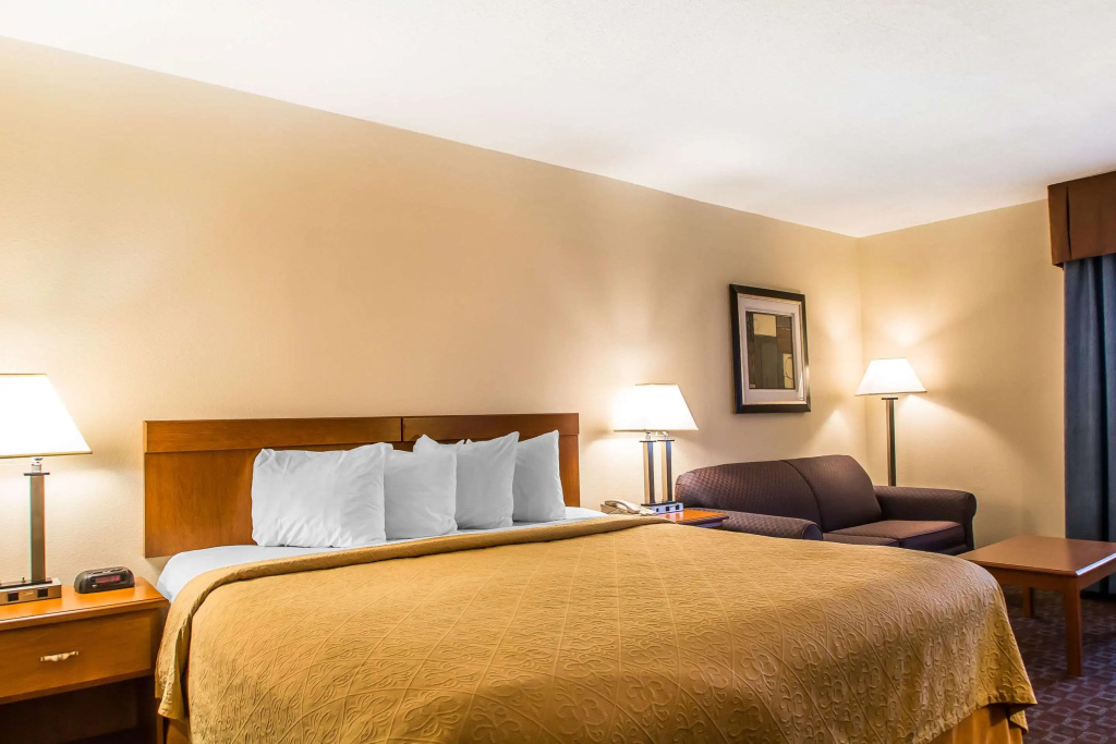 Quality Inn Morris I-80
