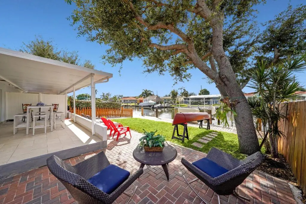 Sunny Waterside A in Dania Beach