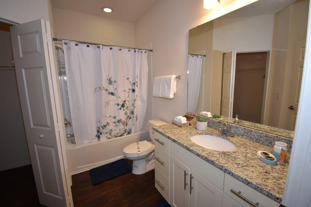 Nov Special W Lucaya 4bed 2 Bath ID: 256175