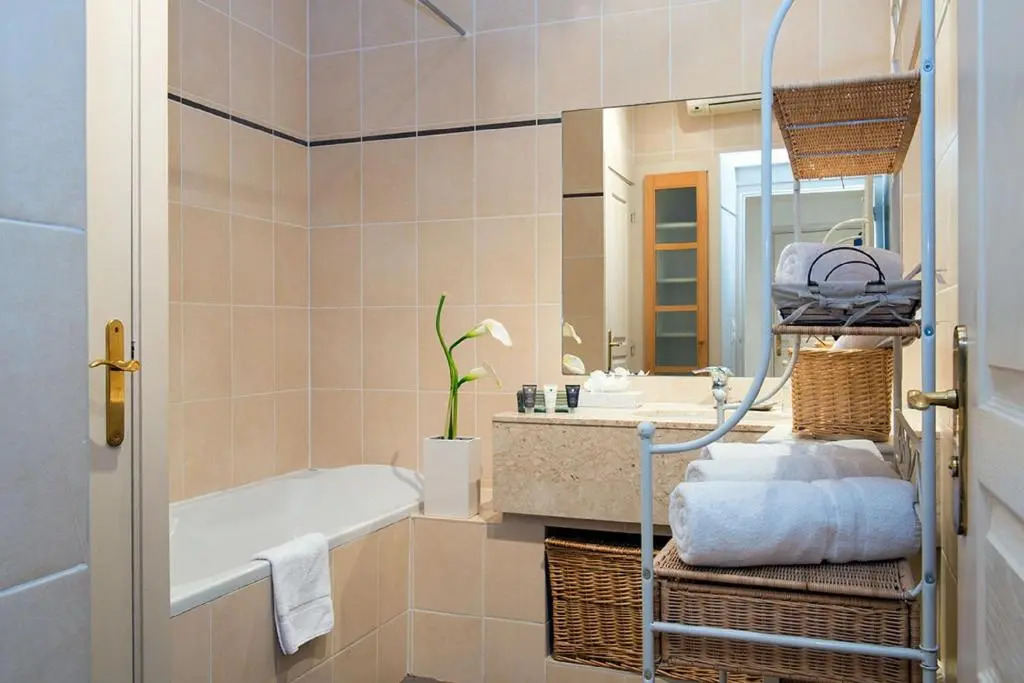 Aston - Appartement Centre Ville Massena
