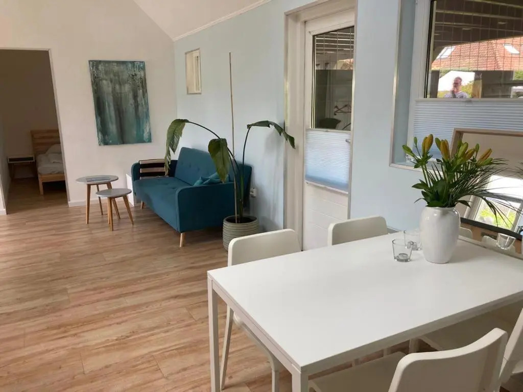 The Bee - Trekkershuts & Apartment