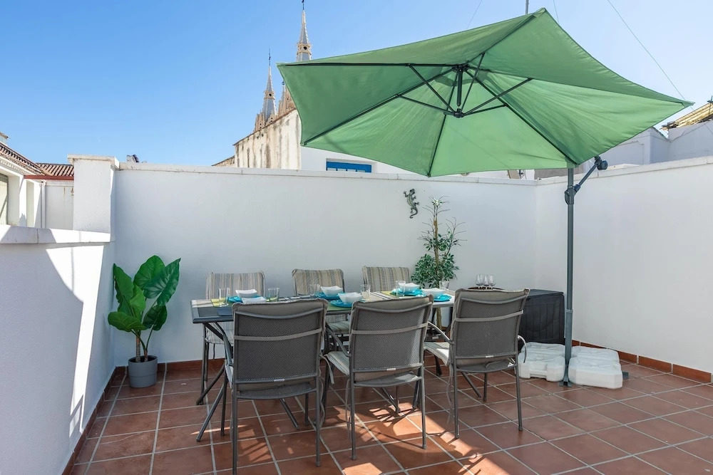 Marvelous Apt with Terrace Historical Center