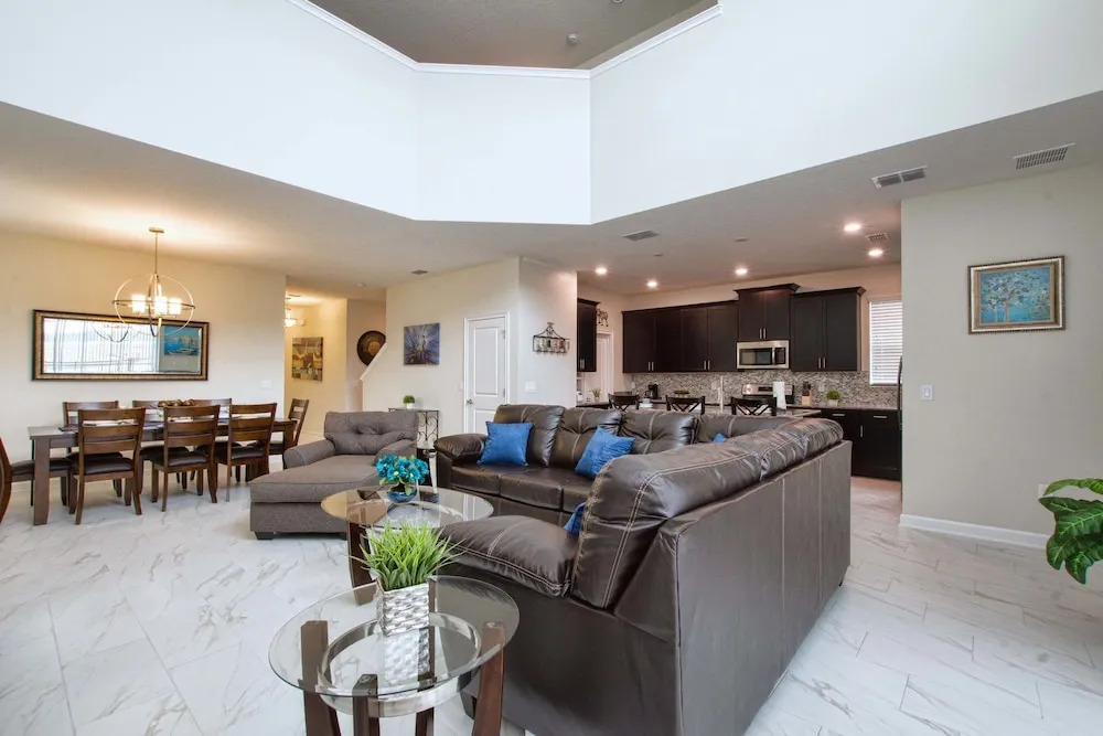Storey Lake- 5 Bedroom Pool Home- 1661ST