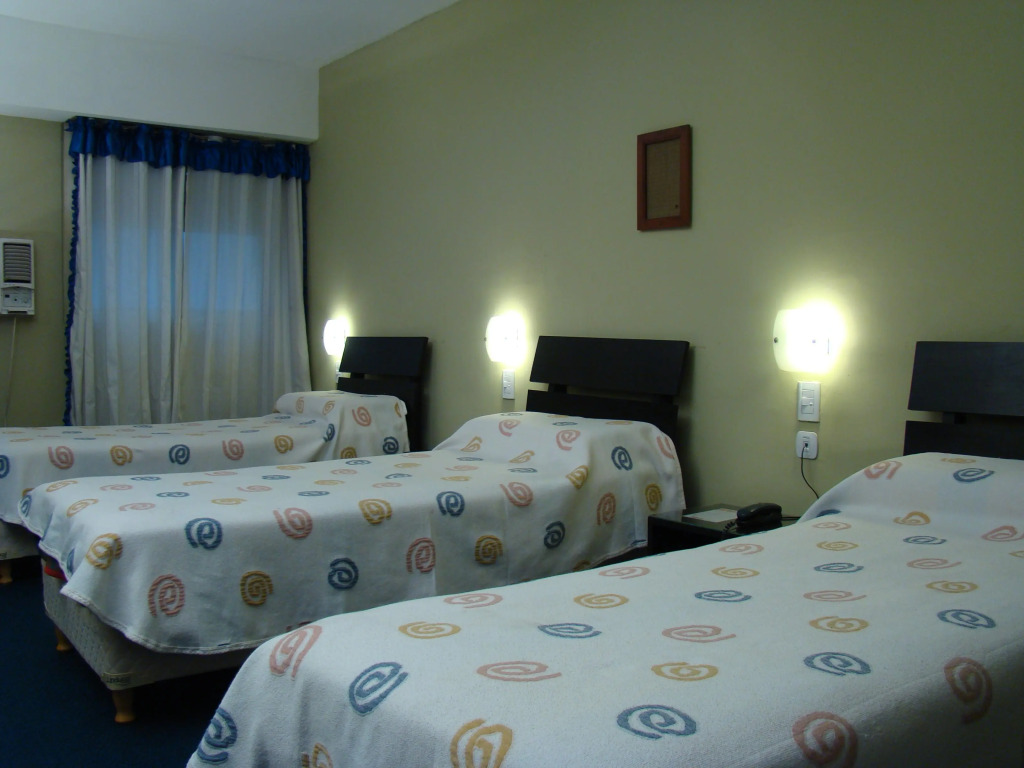 Hotel Y Aparthotel Colon