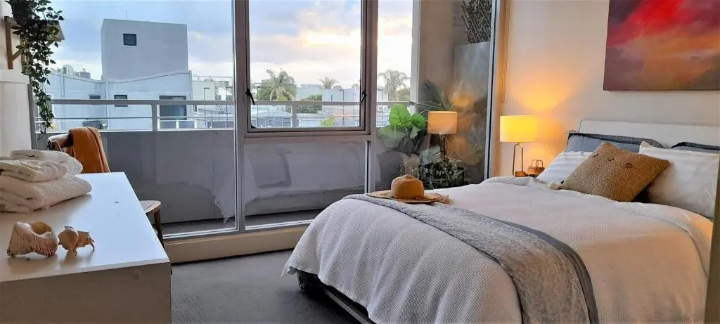 beautiful apartment 100mts near the beach in Port Melbourne