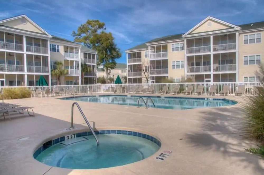 Ocean Keyes 2036 by RedAwning