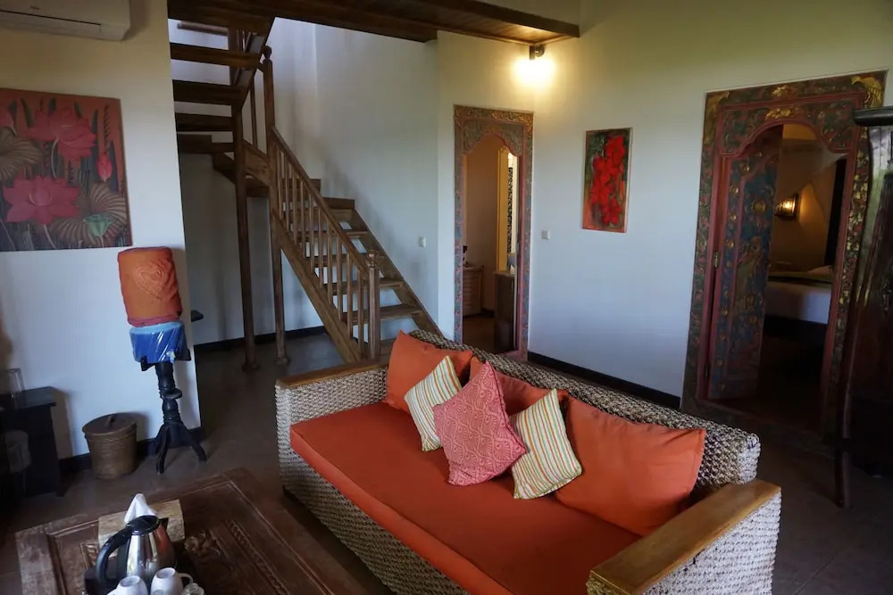 Life in Amed Beach Hotel