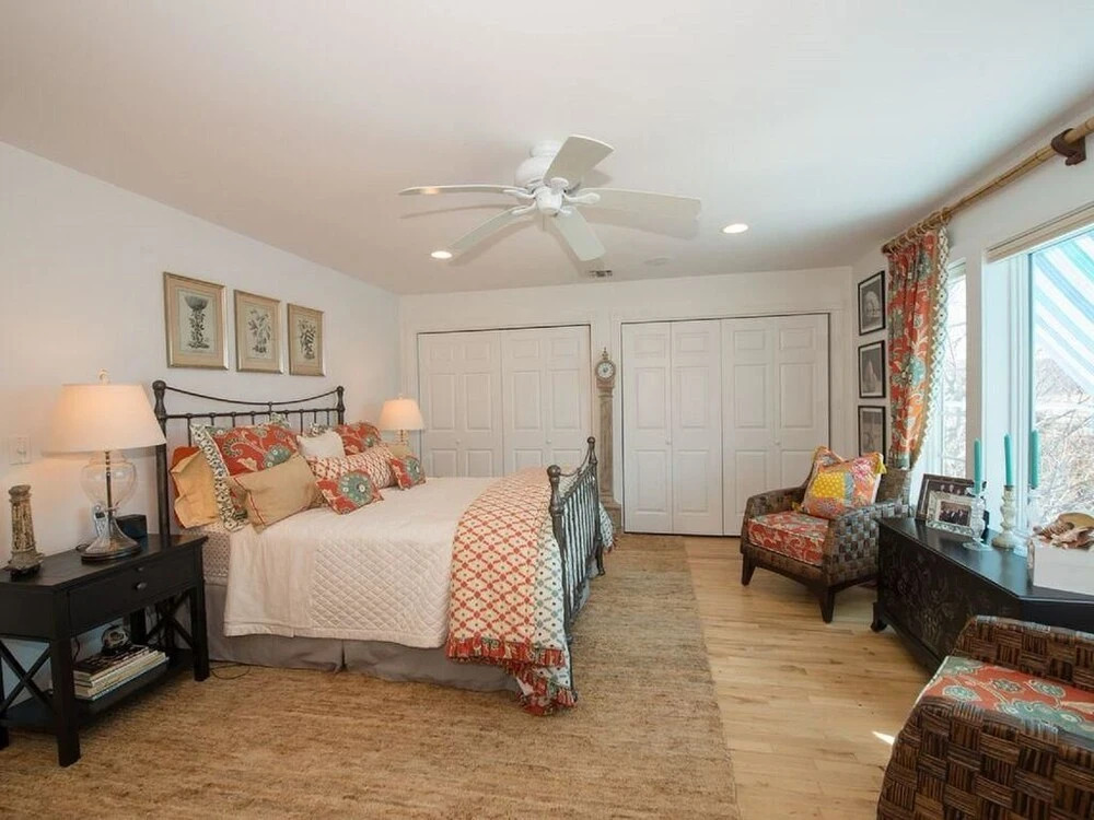 Beautiful Waterfront Colonial