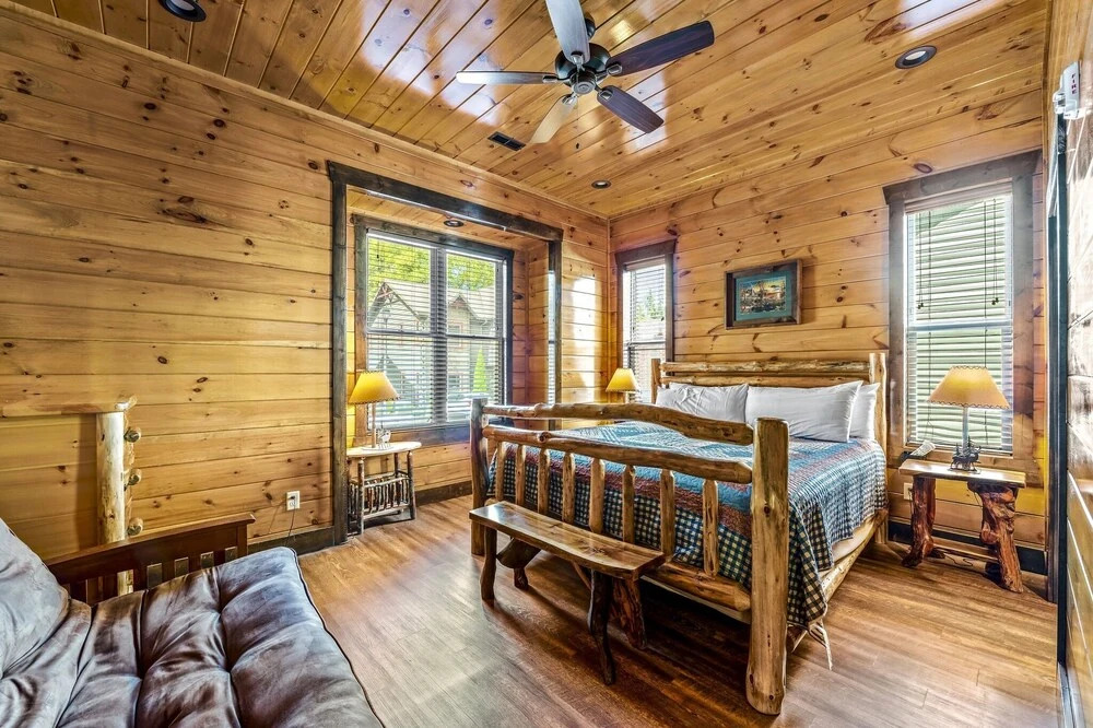 The Majestic Pine Retreat 13 Bedroom Home by Redawning