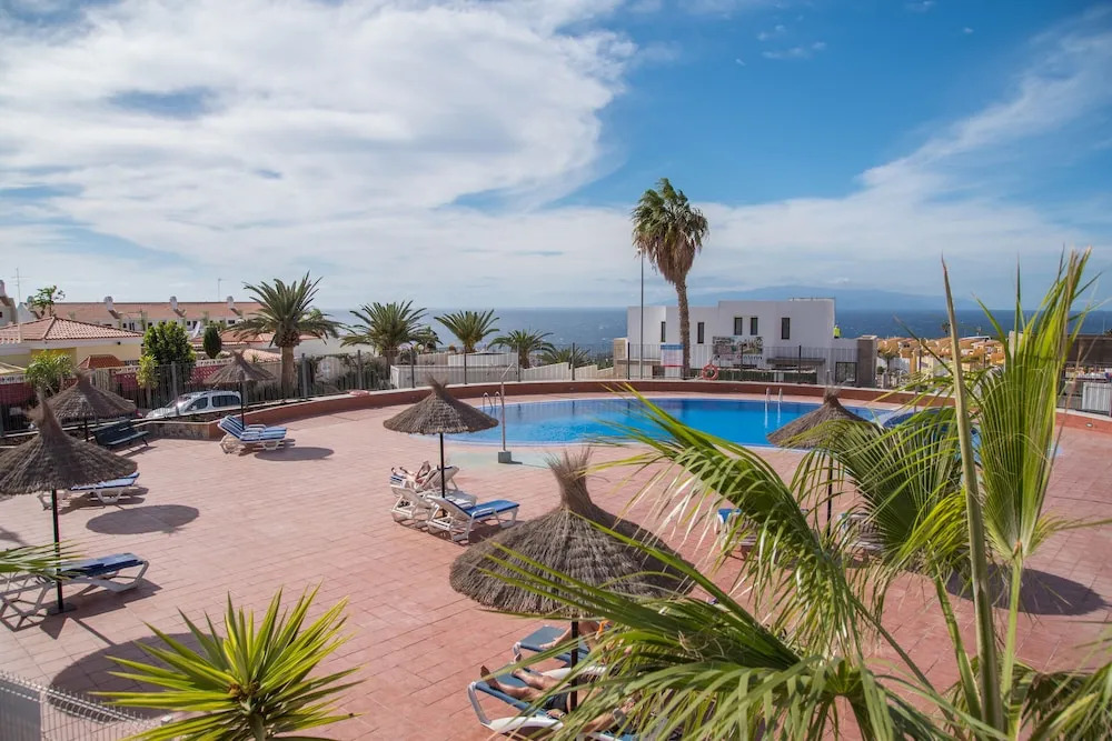 C104B Brand New Apartment, Elegant, Pool