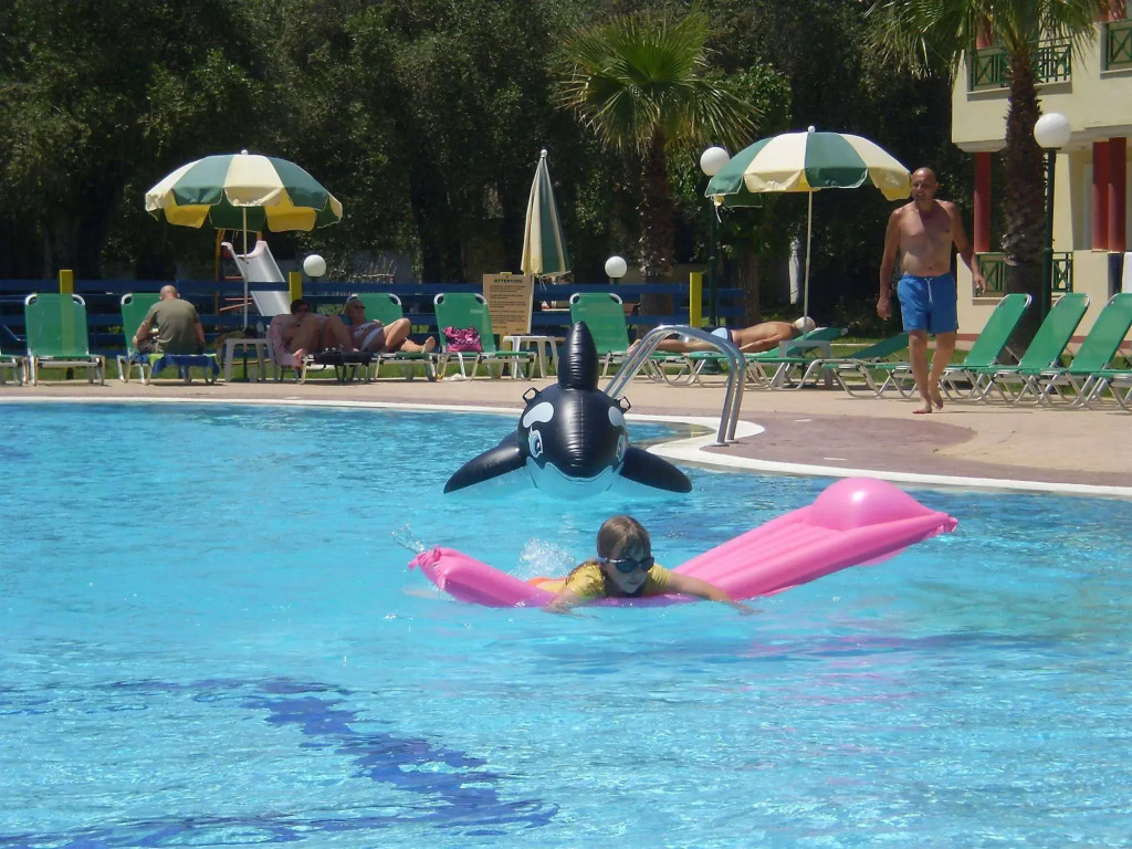 DAMIA HOTEL Apts